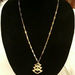 MONET VINTAGE  3 INTERLOCKING ‎ LONG GOLD TONE NECKLACE